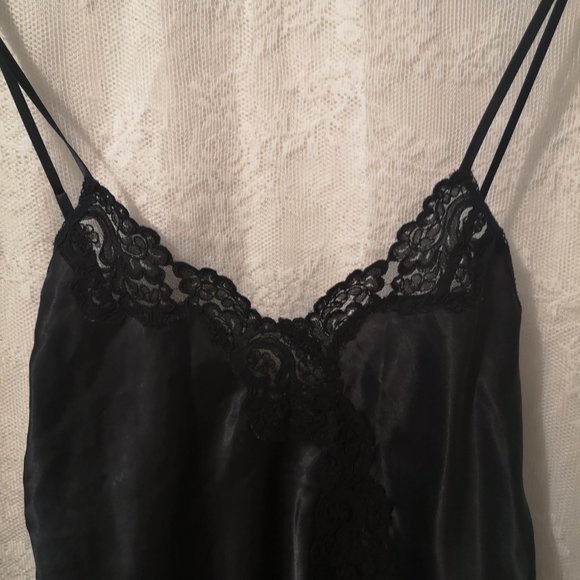 3/$20 short black nightgown - Picture 4 of 10